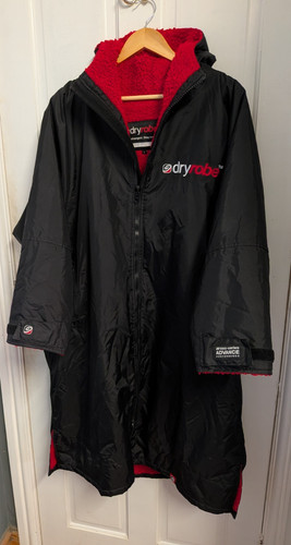 Dryrobe advance black - dryrobe, black/red