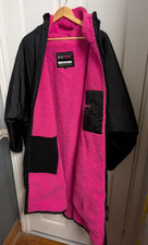 dryrobe V3 Model Black/Pink